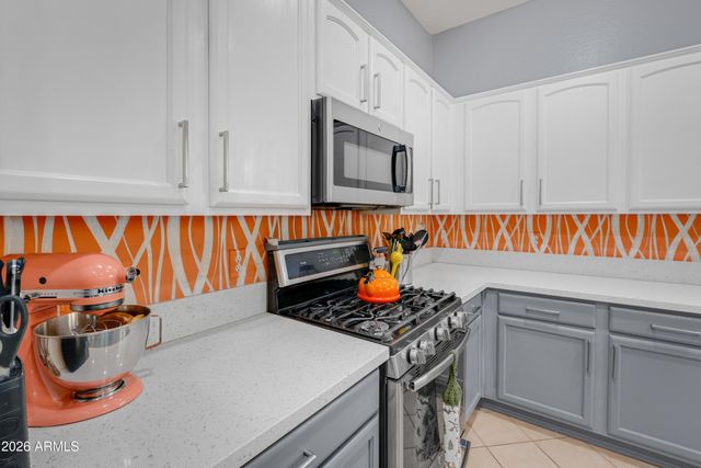 12445 W FETLOCK Trail, Peoria, AZ 85383