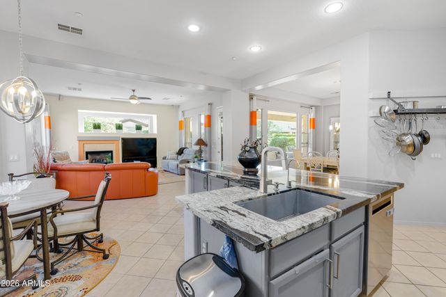 12445 W FETLOCK Trail, Peoria, AZ 85383