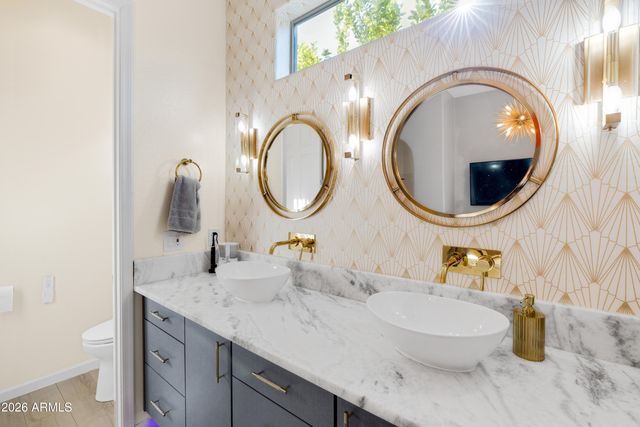 12445 W FETLOCK Trail, Peoria, AZ 85383