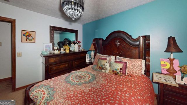 3246 Classic Drive, Snellville, GA 30078