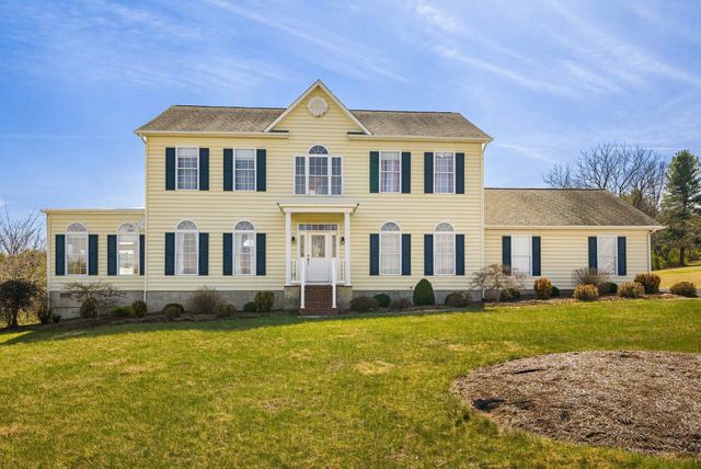 2178 CHURCHVILLE AVE, Staunton, VA 24401