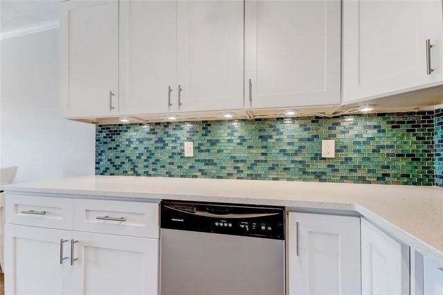 51 ISLAND WAY 104, Clearwater Beach, FL 33767