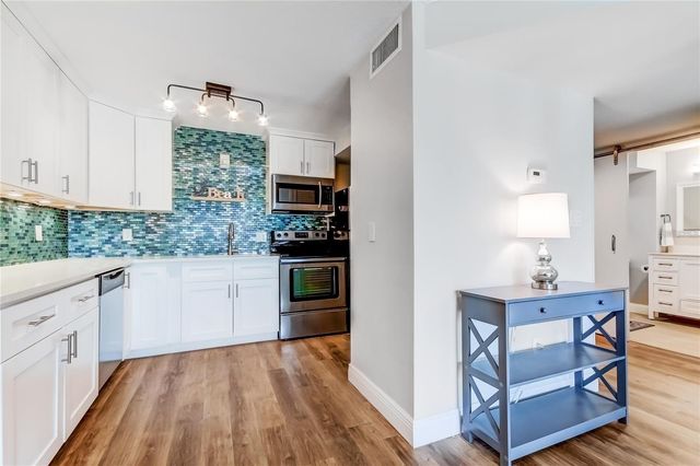 51 ISLAND WAY 104, Clearwater Beach, FL 33767