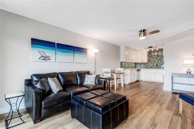 51 ISLAND WAY 104, Clearwater Beach, FL 33767