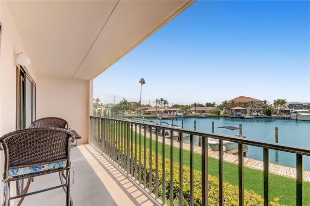 51 ISLAND WAY 104, Clearwater Beach, FL 33767