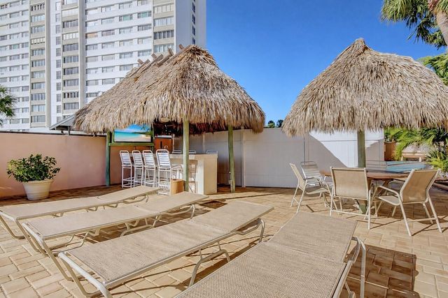 51 ISLAND WAY 104, Clearwater Beach, FL 33767