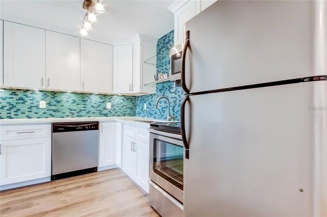 51 ISLAND WAY 104, Clearwater Beach, FL 33767