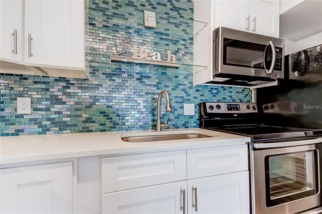 51 ISLAND WAY 104, Clearwater Beach, FL 33767