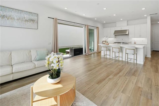 26720 Afton Lane, Valencia, CA 91381