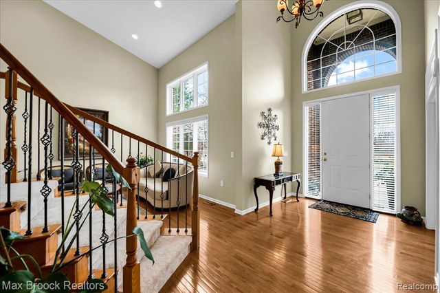 29750 Martell Court, Novi, MI 48377