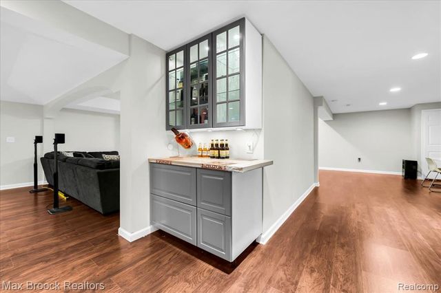 29750 Martell Court, Novi, MI 48377