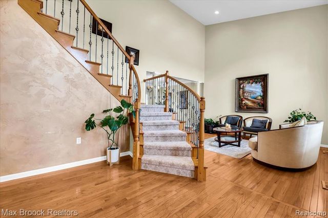 29750 Martell Court, Novi, MI 48377