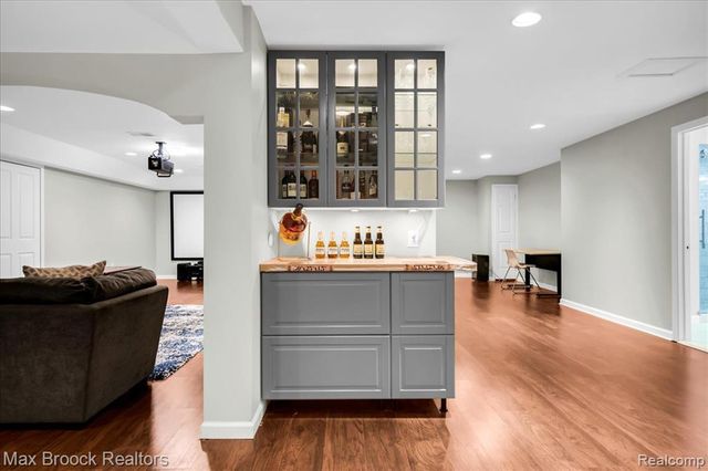 29750 Martell Court, Novi, MI 48377
