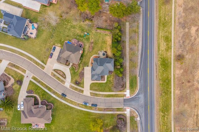 29750 Martell Court, Novi, MI 48377