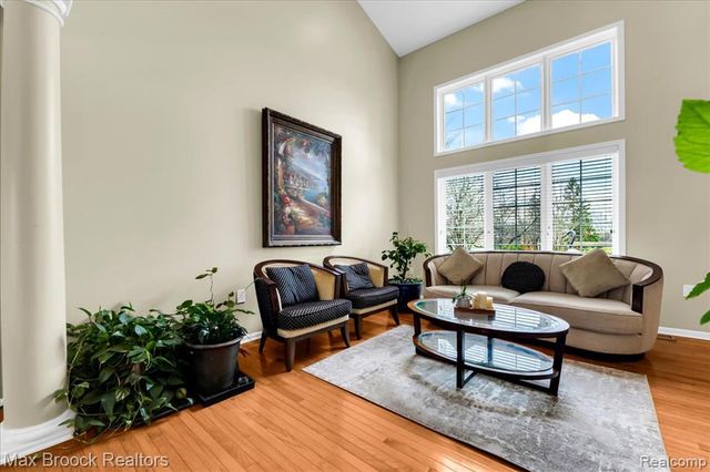 29750 Martell Court, Novi, MI 48377
