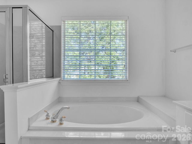 8723 Huntland Court, Charlotte, NC 28277