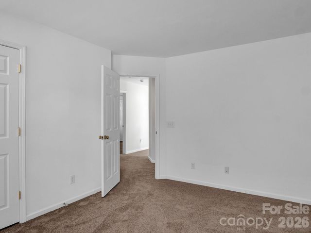 8723 Huntland Court, Charlotte, NC 28277