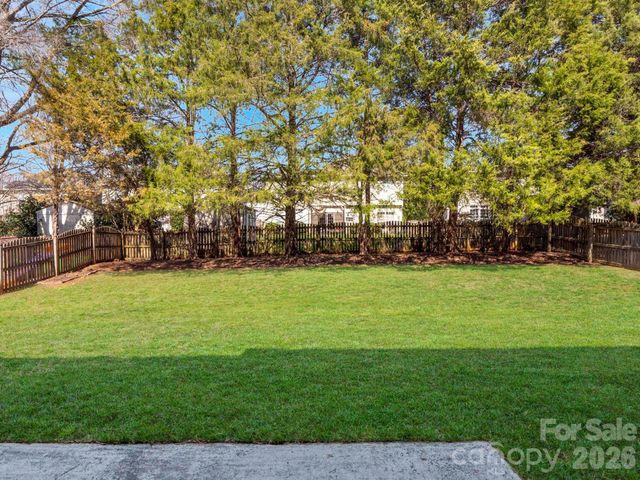 8723 Huntland Court, Charlotte, NC 28277