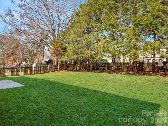8723 Huntland Court, Charlotte, NC 28277