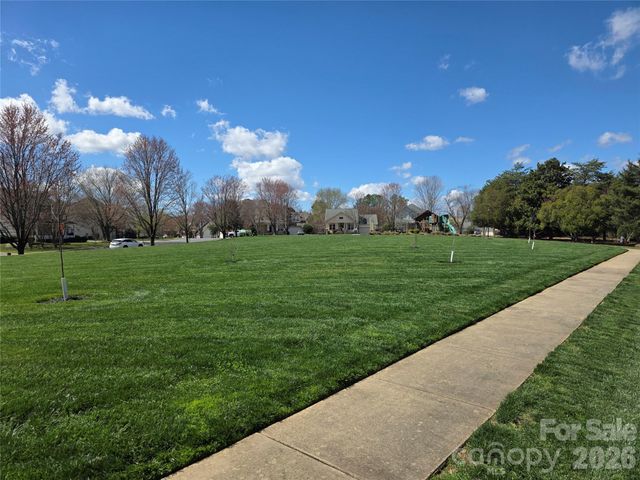 8723 Huntland Court, Charlotte, NC 28277