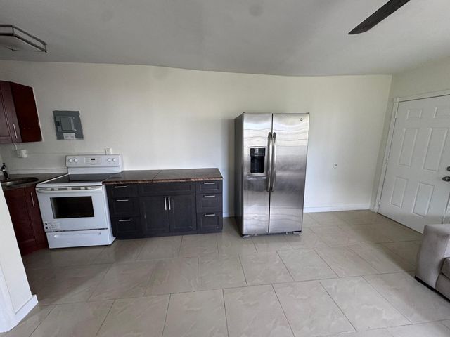 1042 Foster Road, Hallandale Beach, FL 33009