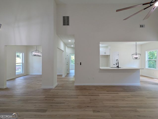 8 Crestview Lane SE, Rome, GA 30161