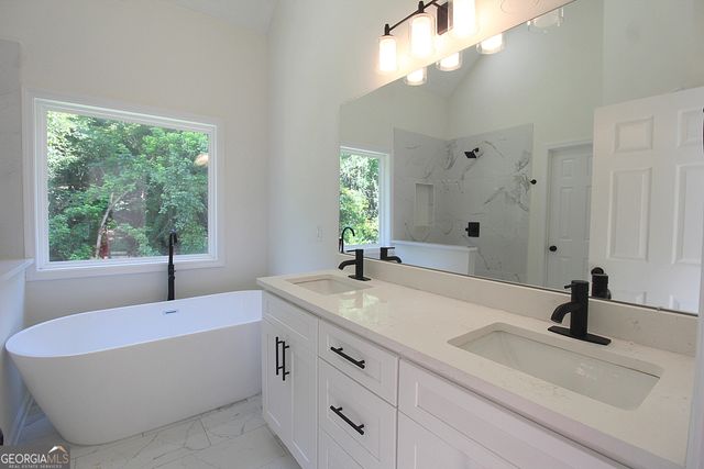 8 Crestview Lane SE, Rome, GA 30161
