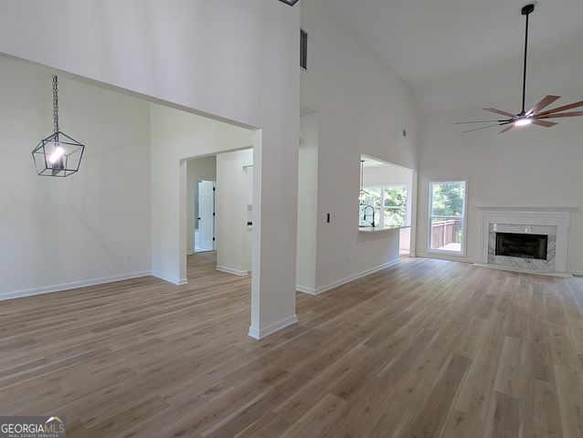 8 Crestview Lane SE, Rome, GA 30161