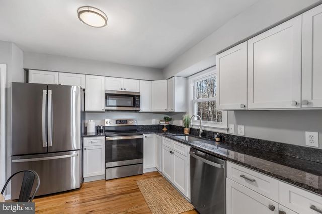 1703 SHERWOOD DR, Fredericksburg, VA 22405