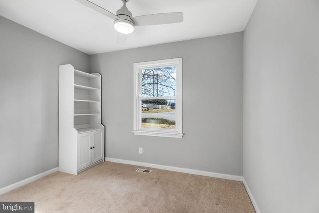 1703 SHERWOOD DR, Fredericksburg, VA 22405