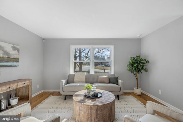 1703 SHERWOOD DR, Fredericksburg, VA 22405