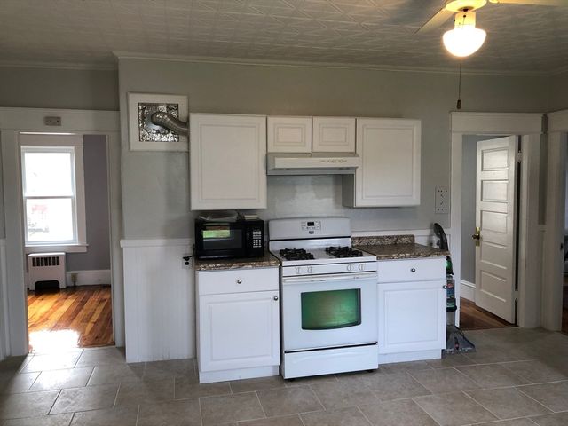 111 Alma 111, Lowell, MA 01854