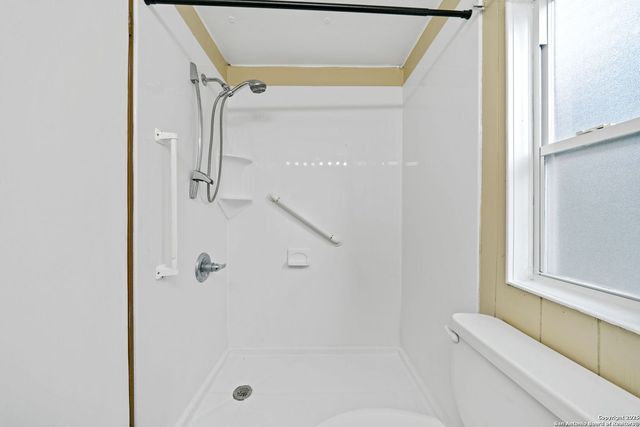 1506 HONEYSUCKLE LN, New Braunfels, TX 78130