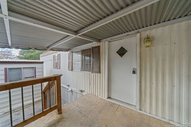 1506 HONEYSUCKLE LN, New Braunfels, TX 78130