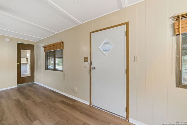 1506 HONEYSUCKLE LN, New Braunfels, TX 78130