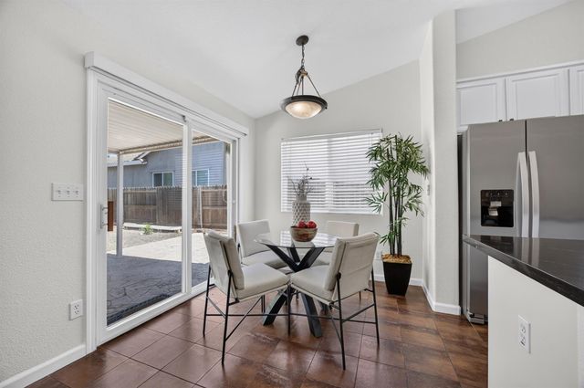 3046 Grizzly Bay, West Sacramento, CA 95691