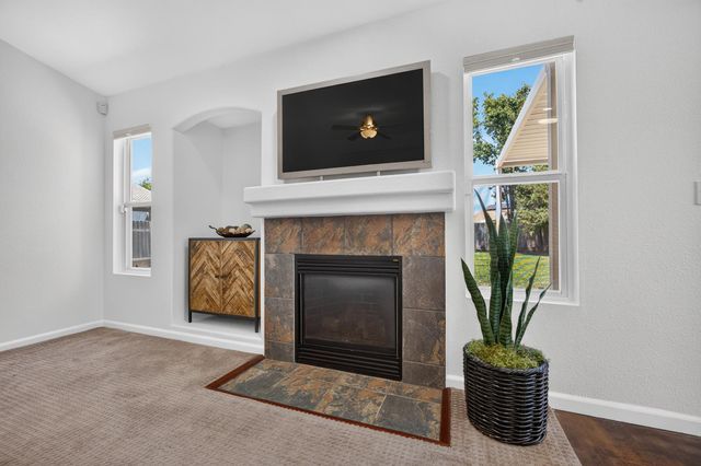 3046 Grizzly Bay, West Sacramento, CA 95691