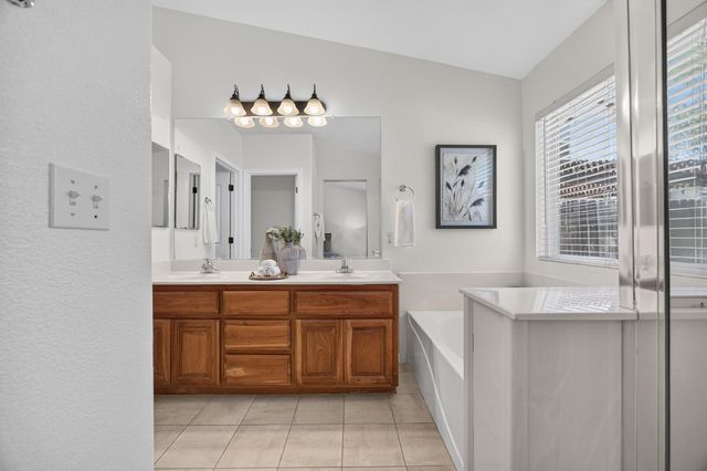 3046 Grizzly Bay, West Sacramento, CA 95691