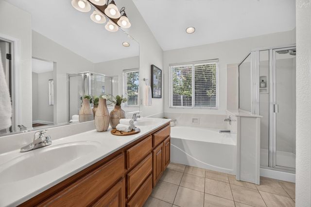 3046 Grizzly Bay, West Sacramento, CA 95691