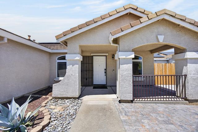 3046 Grizzly Bay, West Sacramento, CA 95691