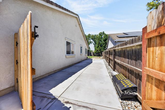3046 Grizzly Bay, West Sacramento, CA 95691