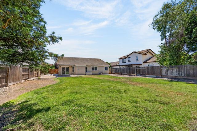 3046 Grizzly Bay, West Sacramento, CA 95691