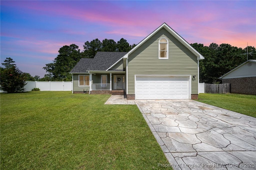 175 Early Dawn Drive, Raeford, NC 28376