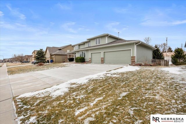 2205 Oriole Drive, Bellevue, NE 68123
