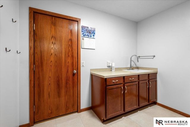 2205 Oriole Drive, Bellevue, NE 68123