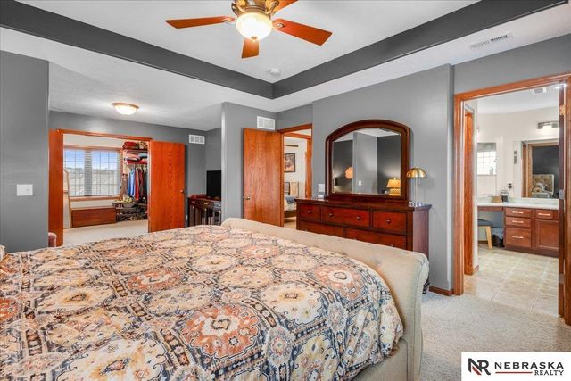 2205 Oriole Drive, Bellevue, NE 68123