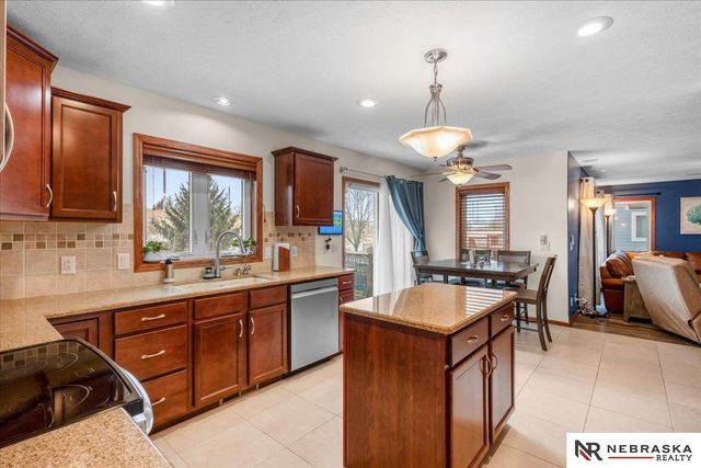 2205 Oriole Drive, Bellevue, NE 68123