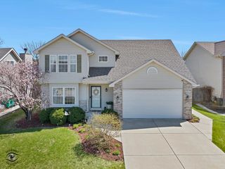 1066 N 129th Infantry Drive, Joliet, IL 60435