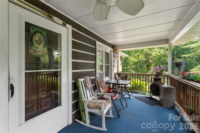 3151 N Bearwallow Road, Hendersonville, NC 28792