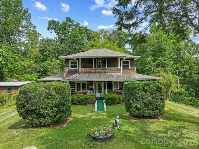 3151 N Bearwallow Road, Hendersonville, NC 28792